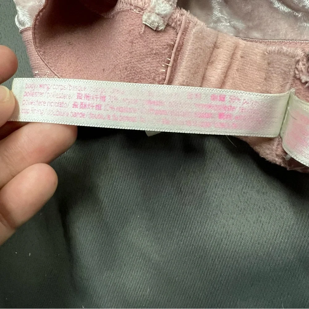 🌴Women’s PINK Victoria’s Secret Unlined Velvet Bralette - Picture 9 of 10